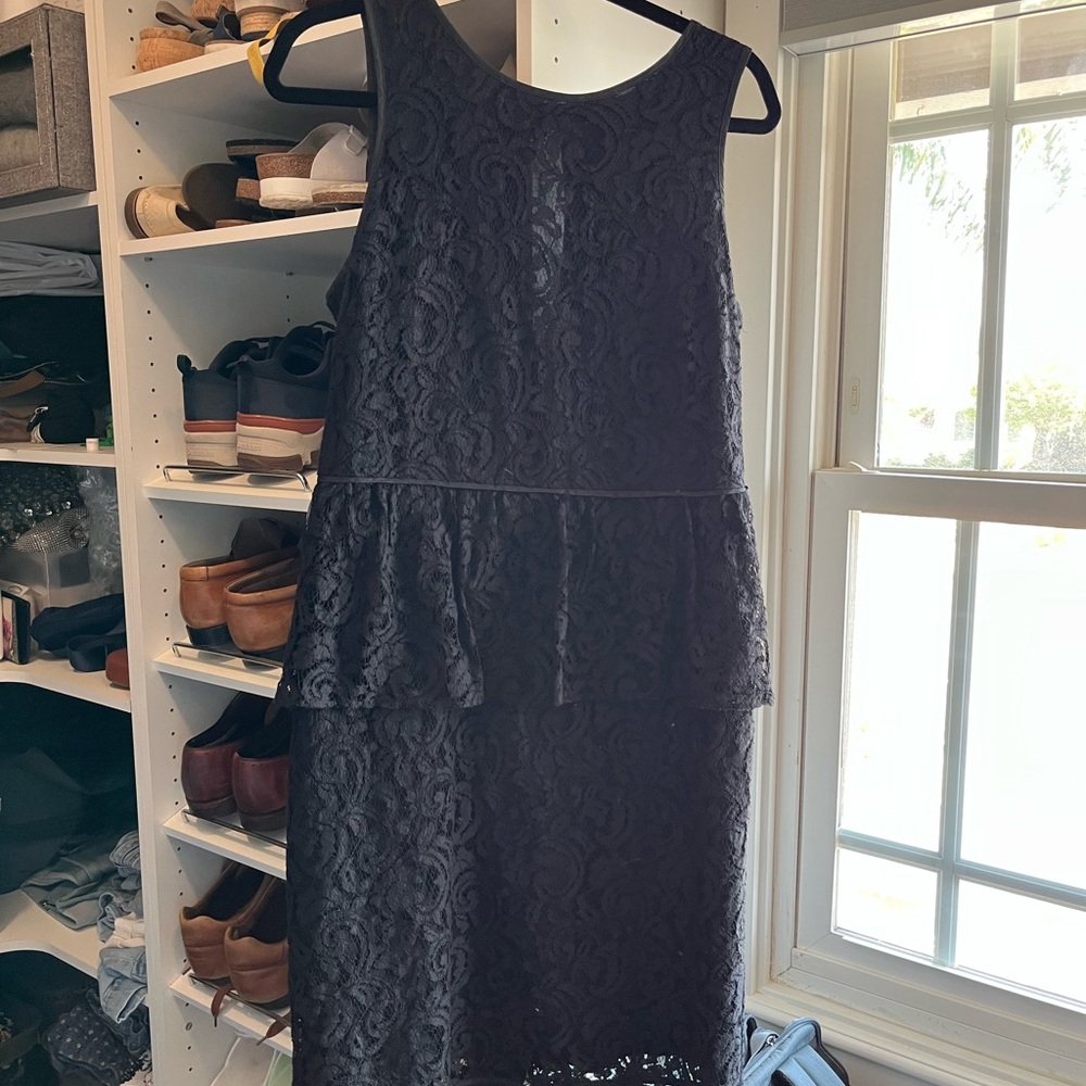 Banana Republic Lace Tiered Sheath Dress - Black